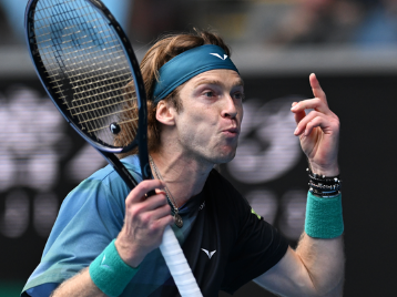 赛顺利进行 赛顺利进行